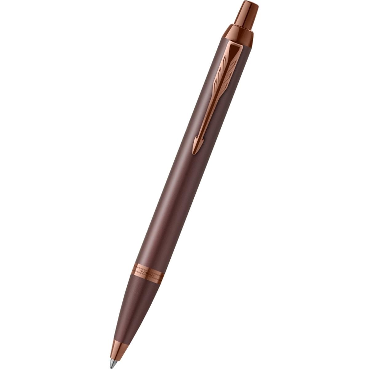 Penna parker im monochrome burgundry.
